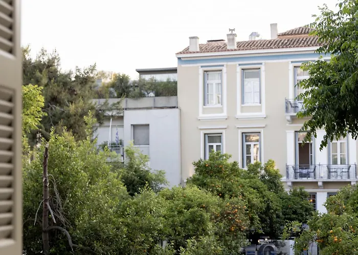 Historic Plaka'S Deluxe Apartment