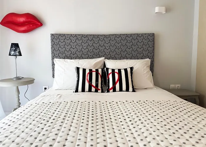 Arthome Acropolis